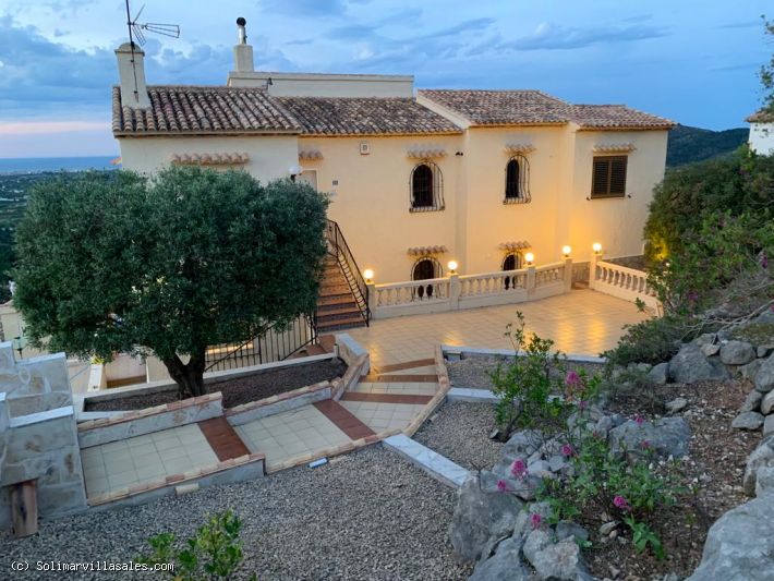Villa with sea views for sale in La Sella, Pedreguer REDUCED