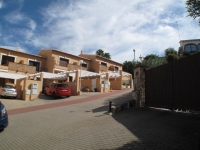 Town house with sea views for sale in Denia